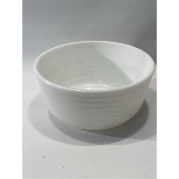 VTG GE General Electric 9" Ribbed White Milk Glass Mixing Bowl/Farmhouse - Picture 7 of 7